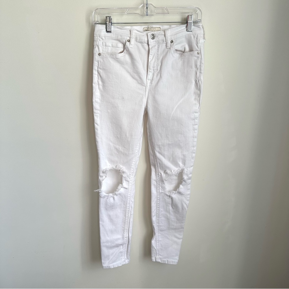 Free People White Busted Knee Skinny Jeans Size 29